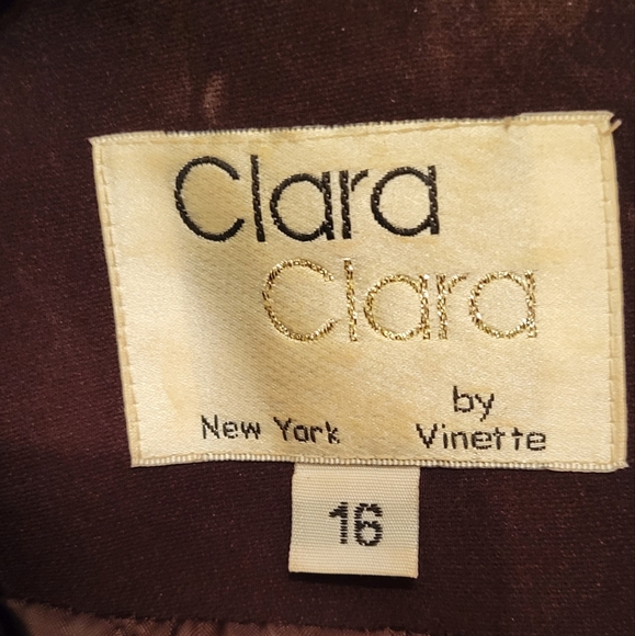 Beautiful Brown Suit - Picture 4 of 7